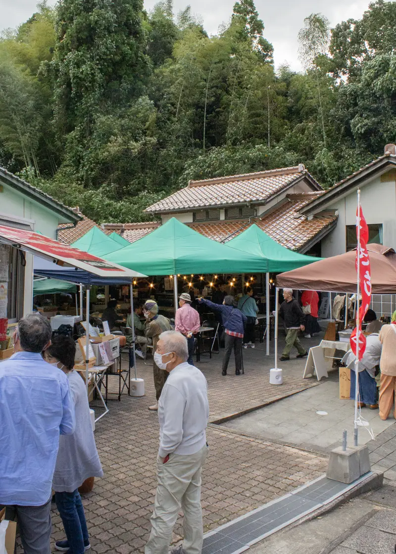 やきもの祭のメイン会場の様子